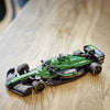 77245 Coche de carreras Aston Martin Aramco F1® AMR24 (269 piezas)